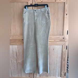 St. John’s bay tan corduroy pants size 10